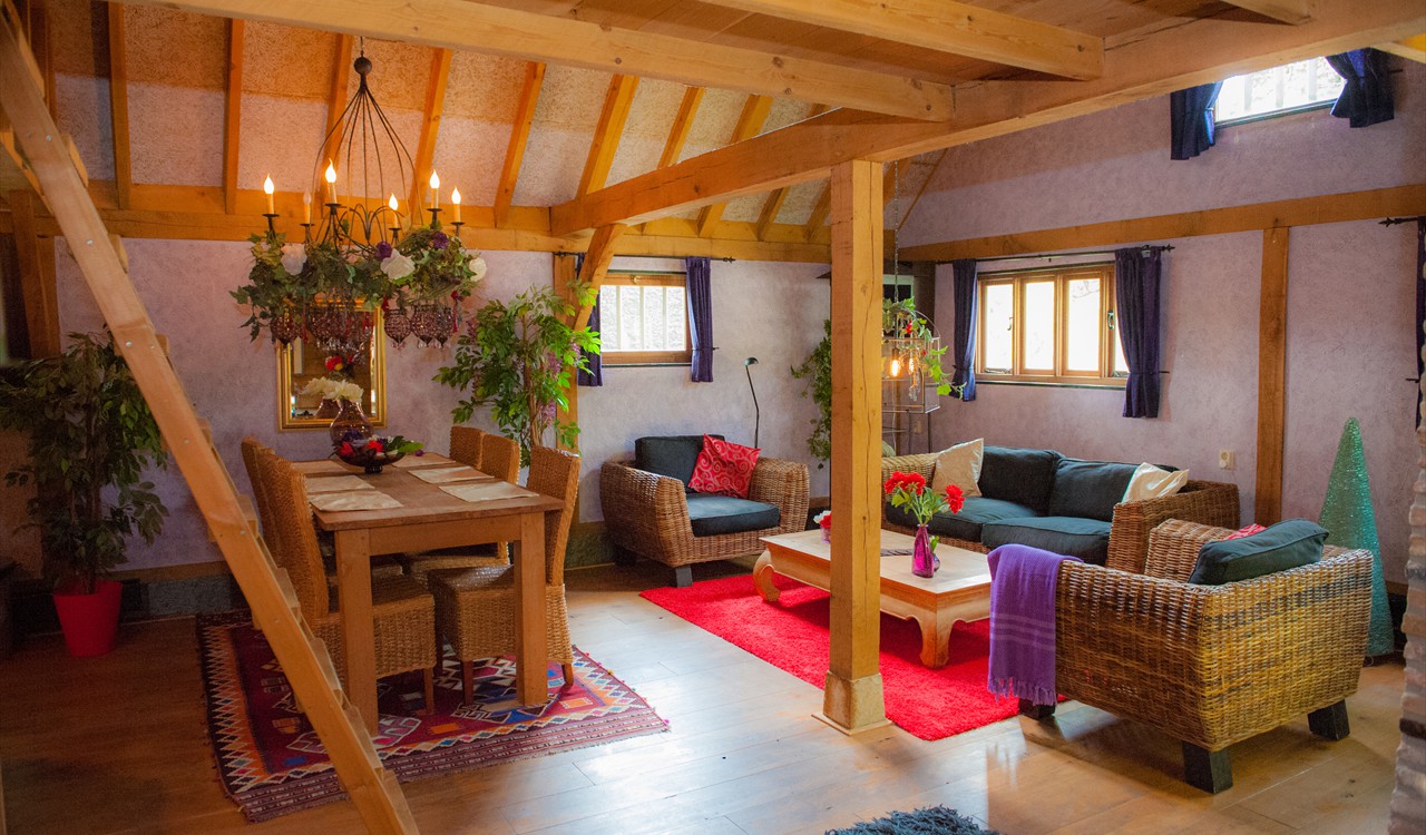 cottage livingroom